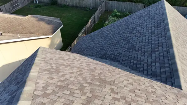 Side slope of a new Weatherwood roof in Houston
