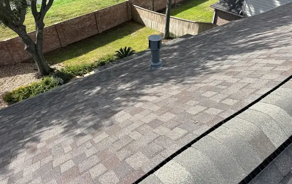 Fresh laminate shingles and a replaced pipe boot in Houston, TX