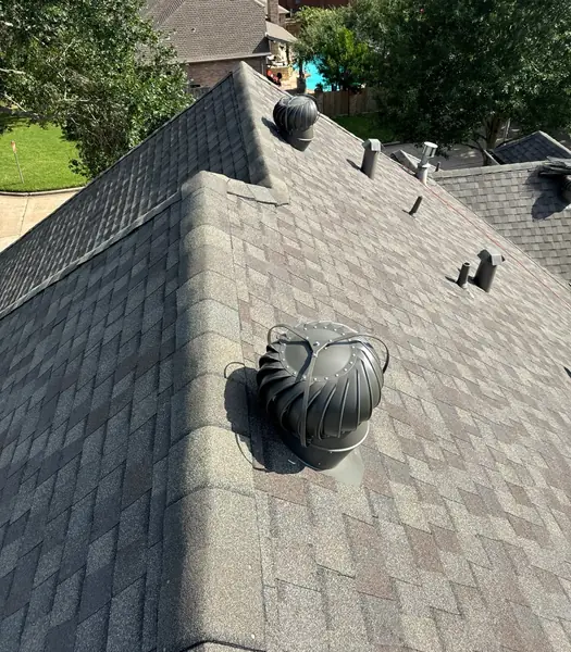 Front slope of a replaced roof in Houston 77079