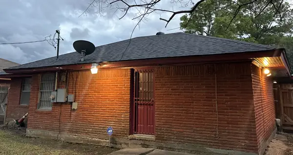 Side elevation of a replaced roof in south Houston