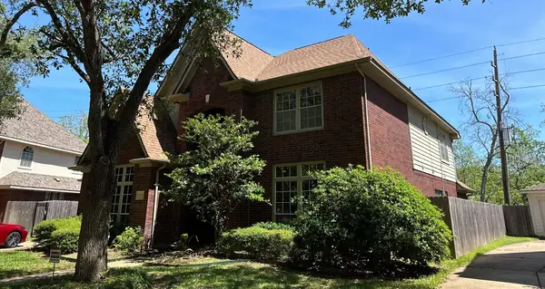 Front of a Sugar Land home after a June 2024 roof replacement
