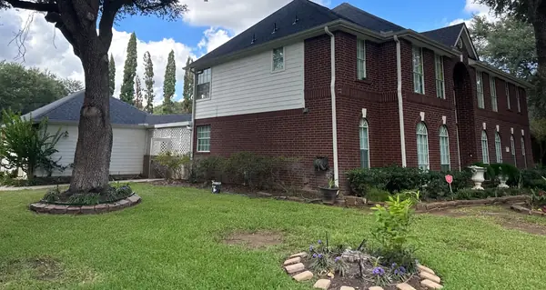 Front corner of a Richmond home with a new roof