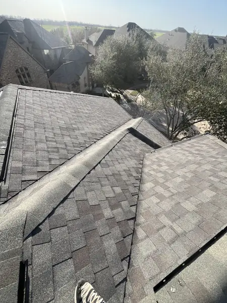 One-story wing of a replaced roof in Sugar Land, TX