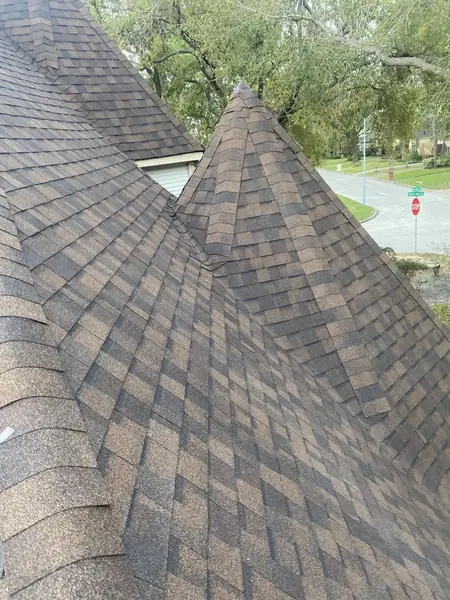 Side slope of a new roof in Houston 77088